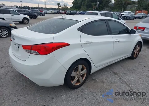 2013 Hyundai Elantra Gls z USA, uszkodzony, nr VIN 5NPDH4AE0DH374368